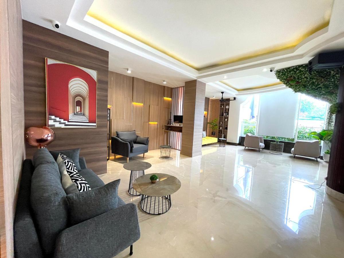 Harmony Phnom Penh Hotel Exterior photo