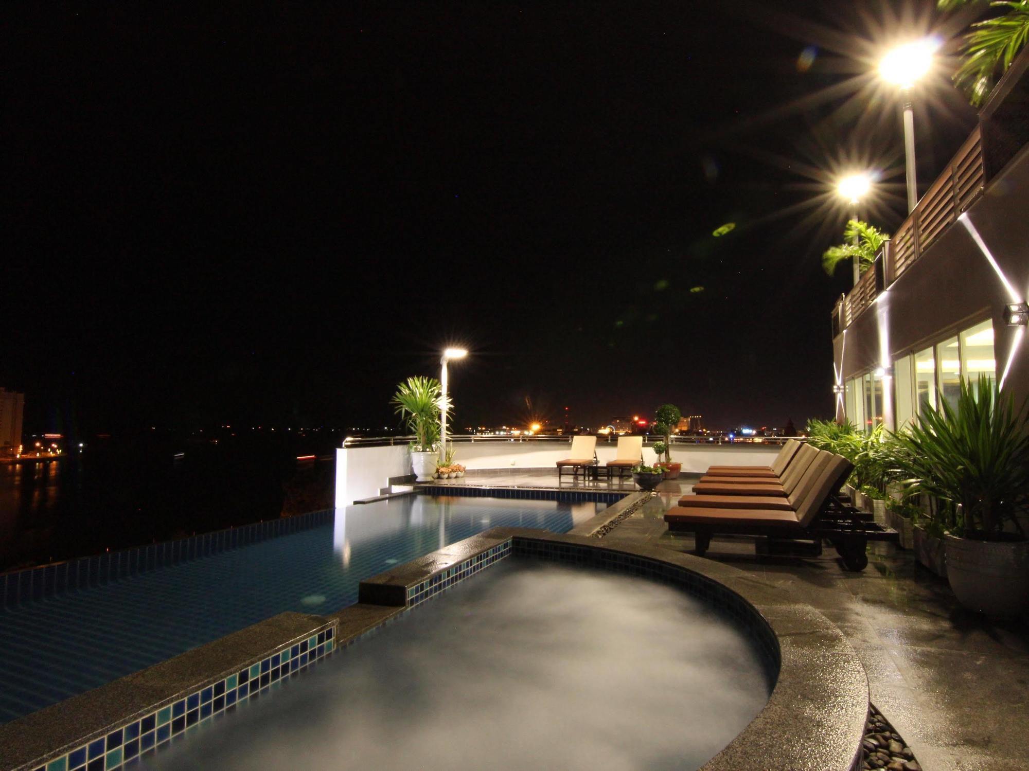 Harmony Phnom Penh Hotel Exterior photo